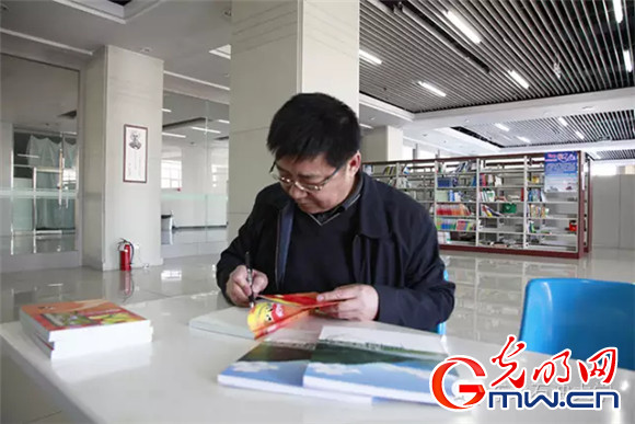 “爱心传递 人人公益”爱心活动在永利平台app下载展开 “爱心传递 人人公益”爱心活动在永利平台app下载展开